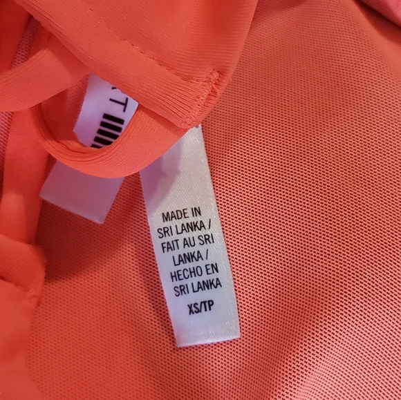 Victoria's Secret Sports Bra XS - Picture 3 of 4